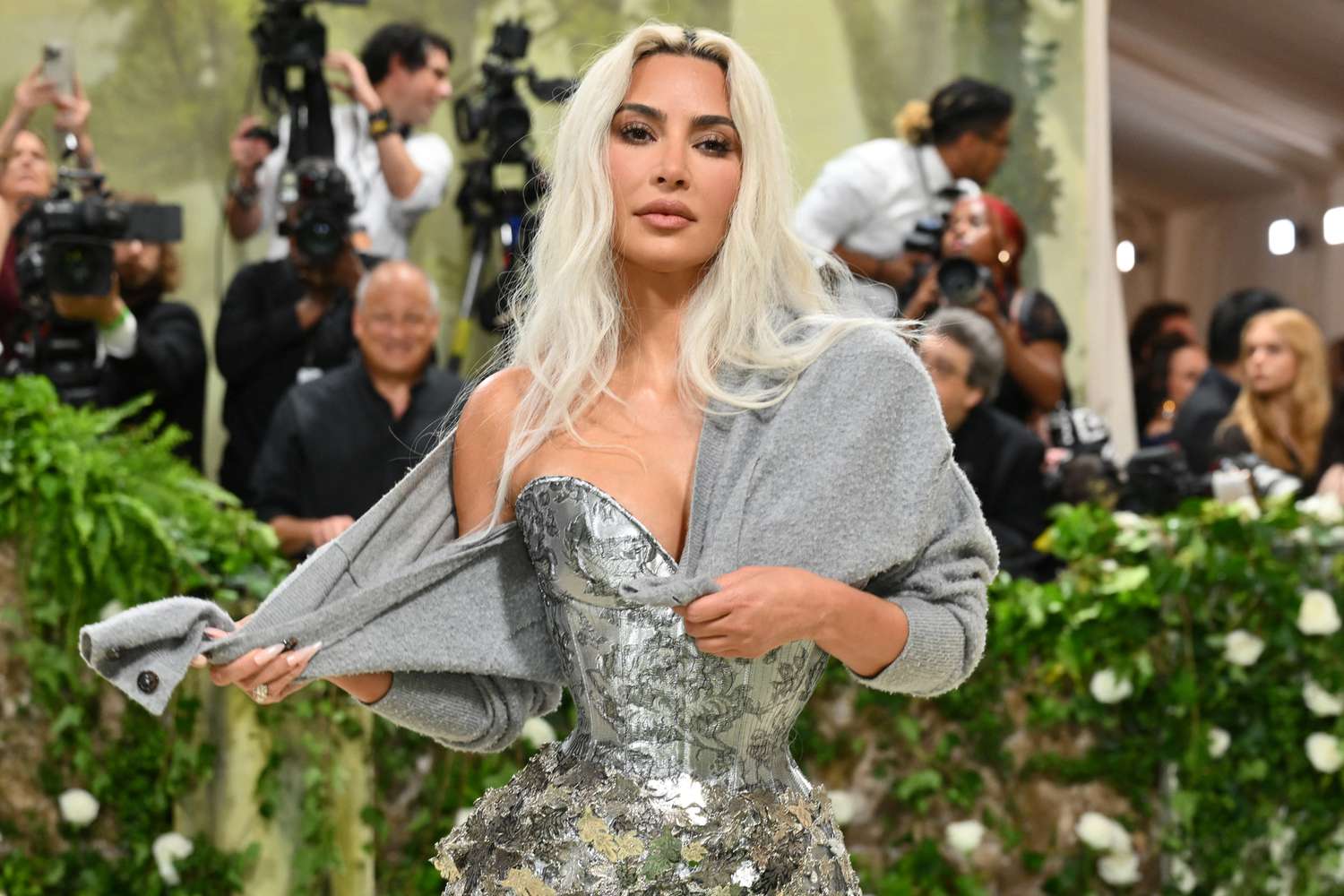 Kim Kardashian e hapur për takime, por ja çfarë prioritetesh ka ajo